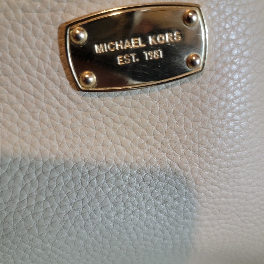 Pre-owned leather Michael Kors two handle beidge/cream satchel - Picture 16 of 16